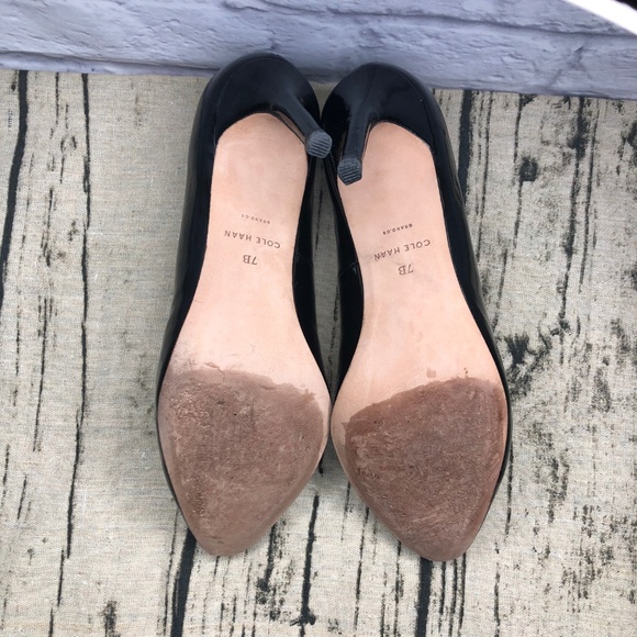 Cole Haan Patent Leather Heels 7B - Picture 3 of 6